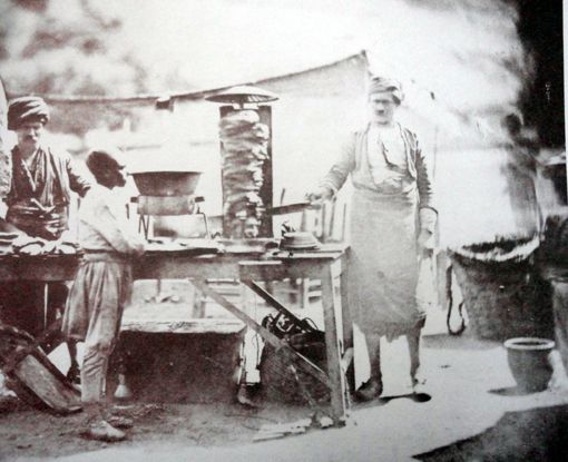 اول مطعم شاورما في التاريخ