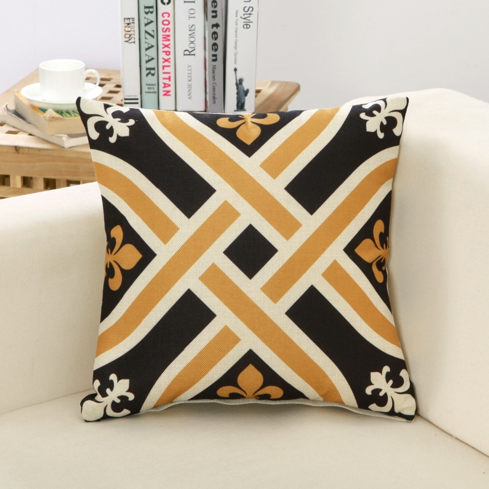 Black Glod Totems Cushion Covers Symmetrical Geometric Pattern Pillow Covers 45*45cm Retro style Decorative Pillowcase