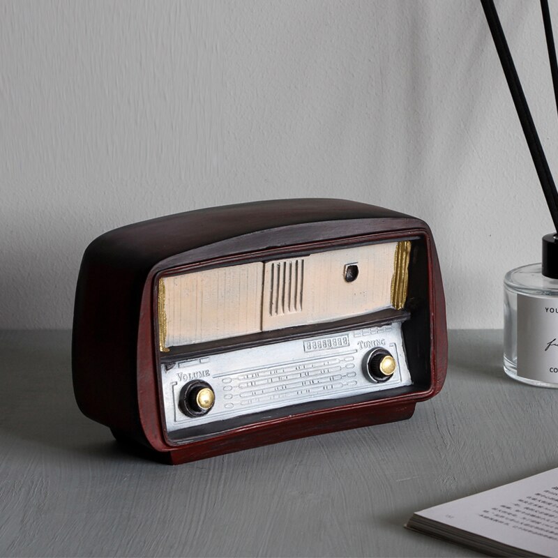 New European Resin Radio Model Nostalgia Jewelry Old Radio Craft Bar Home Decoration Accessories Gift Imitation Antique