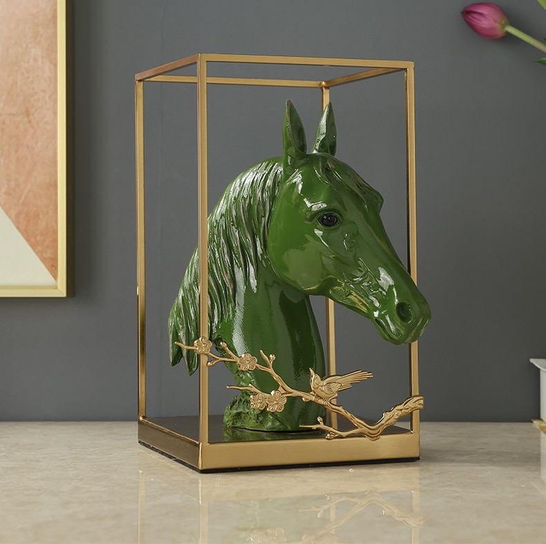 Retro Green Horse Head Ornaments With Gold Metal Frame Modern Animal Statue Art Decor Crafts For Home Living Room Desktop Gifts