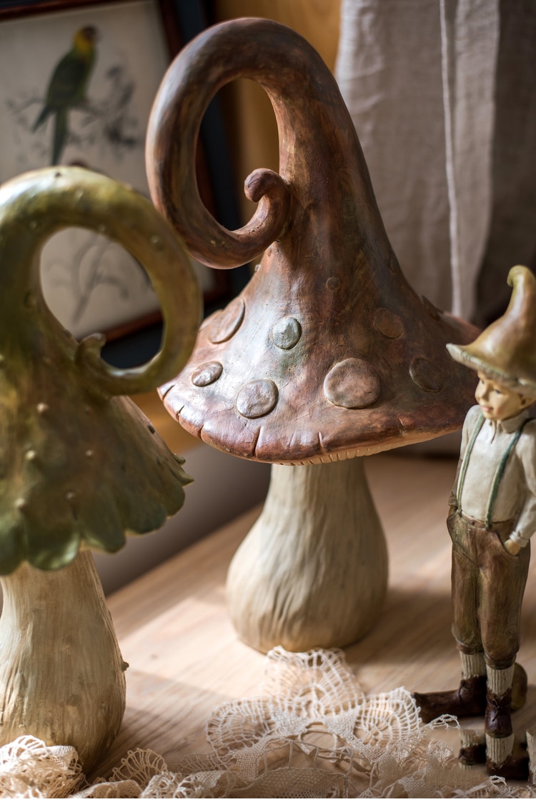 Creative Resin Forest Mushroom Boy Sculpture Retro Fairy Tale Furnishings Desktop Crafts Home Decoration Birthday Gifts