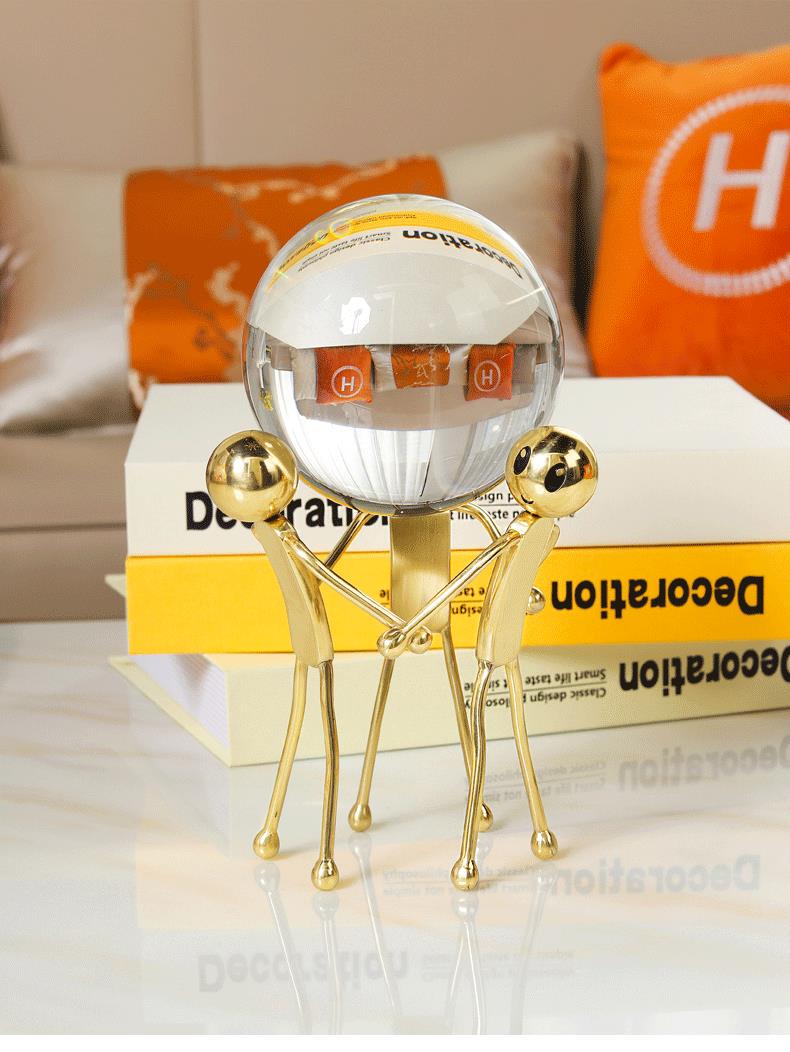 Three Abstract Figures Holding Hands Holding Up K9 Crystal Ball Statue Home Decoration Crafts Room Objects Copper Figurines Gift