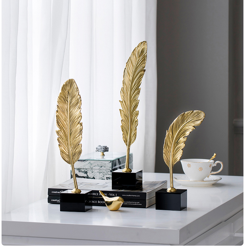 Modern Golden Metal Feather Sculpture Statue Home Living Room Decoration Black Crystal Crafts Ornaments Modern Desktop Decor