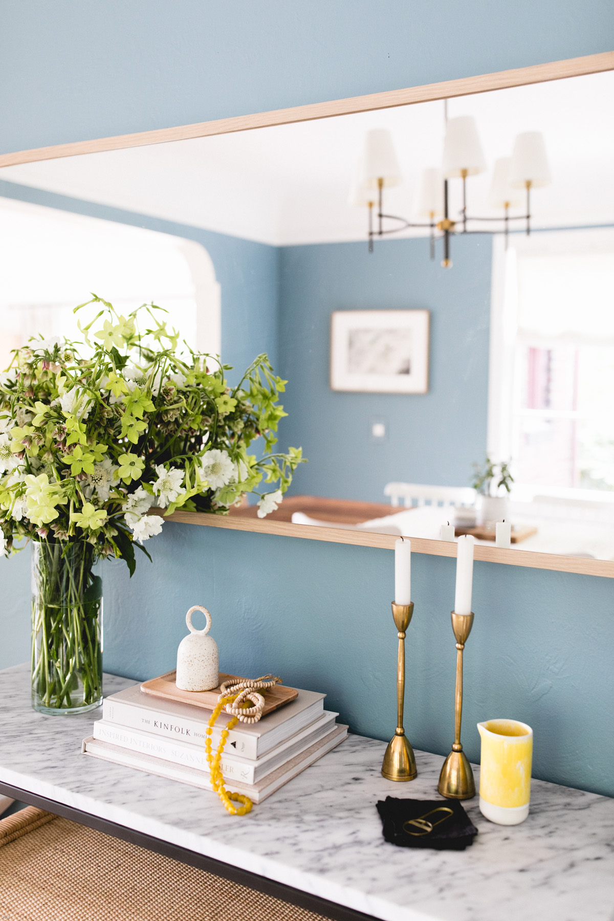 كيفية اختيار ألوان الطلاء لأي غرفة دهانات ppg دفق هادئ أزرق لون غرفة الطعام الطلاء