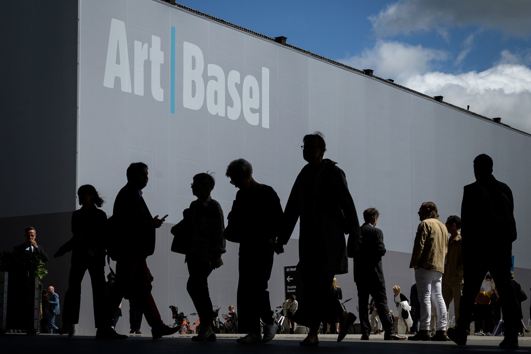 يطلق Art Basel عرضًا افتراضيًا