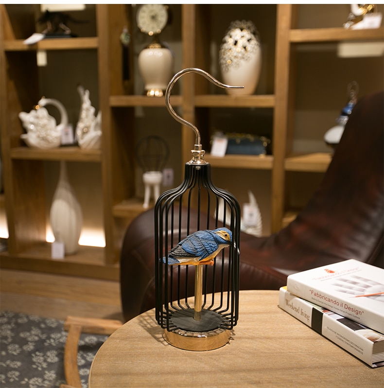 Modern Black Metal Birdcage With Blue Resin Bird Statue Art Decor For Home Sculpture Escultura Accessories oggetti per la casa