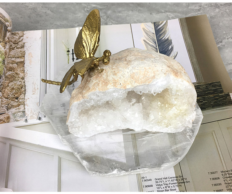 Luxurious Gold Dragonfly Resting On Natural Crystal Stone Sculpture Modern Copper Figurine Crafts Home Decor Accessories Gift