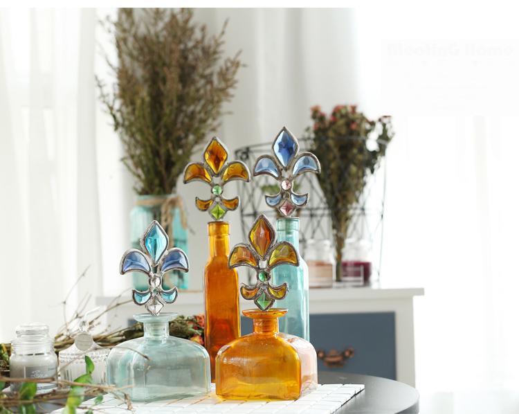Classic Spearhead Bottle Stopper Color Glass Jar Perfume Bath Bottle Bohemian Decoration Bottle Vase Home Living Room Decoration