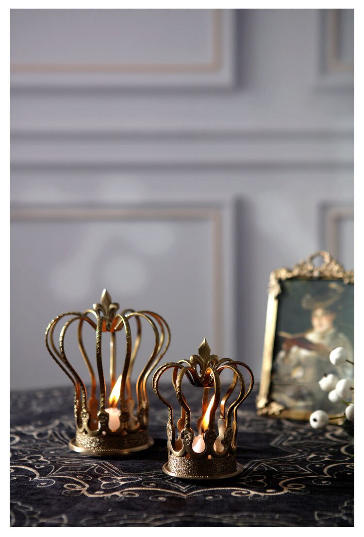 Retro Palace Gold Crown Onament Candlestick Brass Aromatherapy Candlestick Luxury Home Living Room Desktop Decor Accessories
