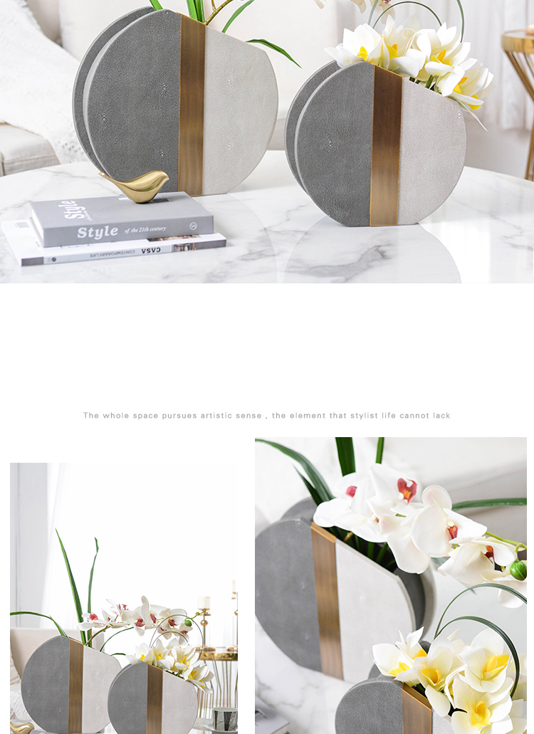 Perfect Combination Of Metal And Gray Leather Vase Modern Living Room Desktop Gold Semicircle Flower Vase Dried Flower Container