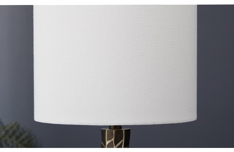 Irregular Geometric Giraffe Streaks Texture Resin Table Lamp Modern Living Room Bedroom Bedside Decor Table Lamp lampe de chevet