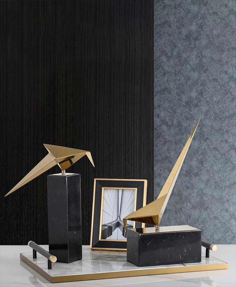 Luxury Luster Golden Metal Bird Ornament Decoration Home Living Office Hotel Desktop Black Marble Soft Decoration Accessories