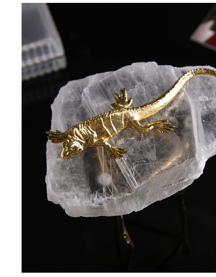 Luxurious Copper Alizard Crawling On Natural Crystal Stone Statue Home Room Decor Crafts Room Objects With Metal Frame Figurines