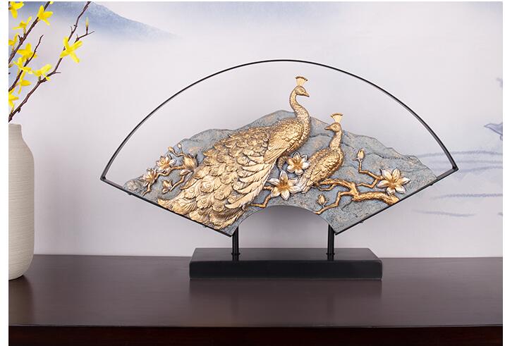 New Chinese Wrought Iron Fan Resin Peacock Desktop Ornaments Home Livingroom Table Furnishing Crafts Office Figurines Decoration