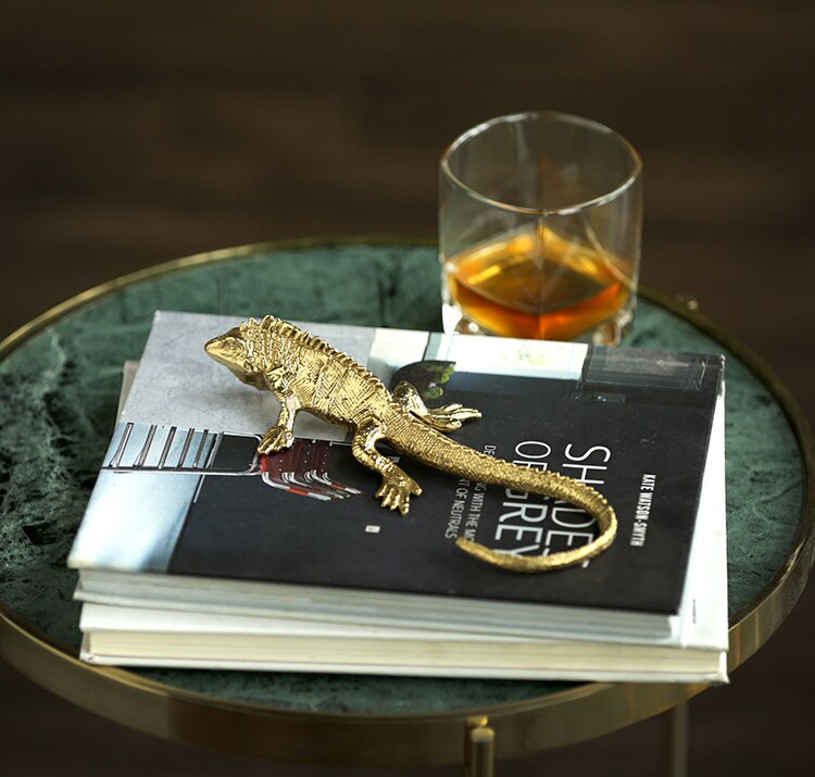 Luxury Gold Reptile Figurines Decoration Home Living Room Table Lizard Chameleon Ornaments Decor Office Desk Brass Crafts Art