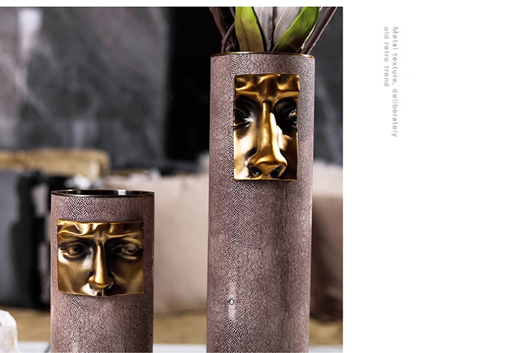 Luxtry Brass Human Face Gold Mask Vase Devil Fish Skin Texture Leather Vase Decor Home Living Room Hotel Office Desktop Ornament