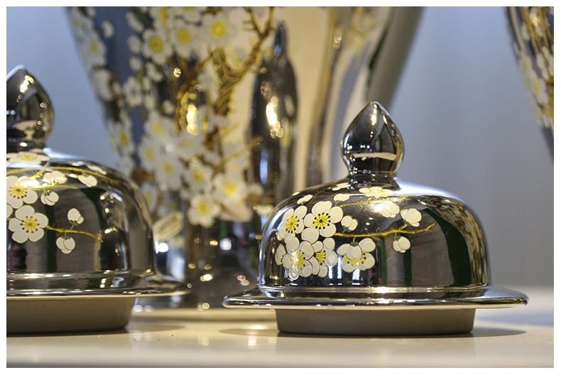 Plating Gold Silver Luster Metal Texture Decor General Tank Jar Decoration Jingdezhen Ceramic Plum Pattern Decor Vase