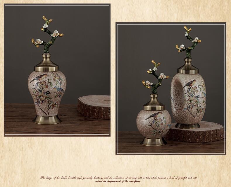European Classic Luxury Ceramic Vase Ornaments Decoration Crafts Home Livingroom Statues Coffee Bar Desktop Retro Figurines Art