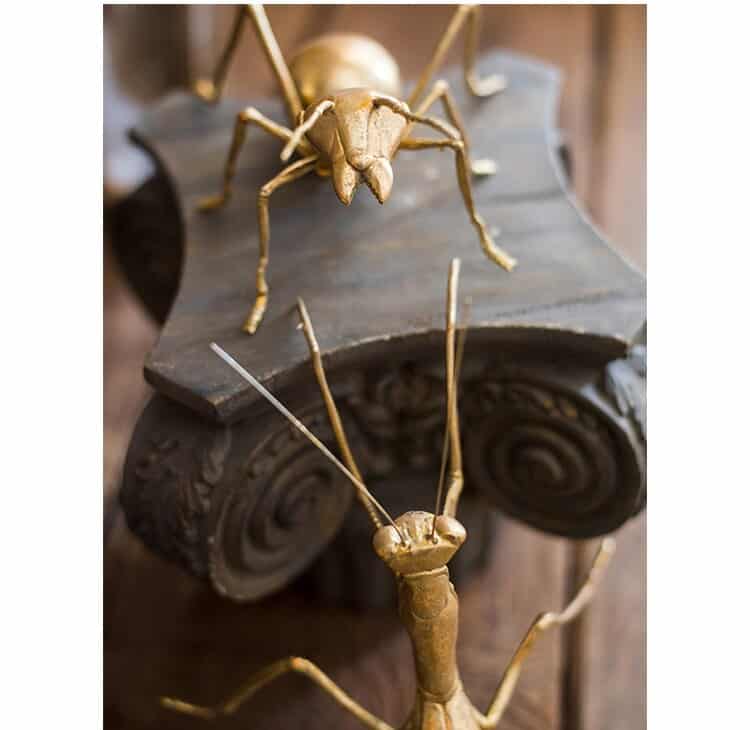 Home Room Decoration Accessories Giant Insect Resin Crafts Bee Mantis Ant Art Golden Neoclassical Sculpture Ornament Statue Gift
