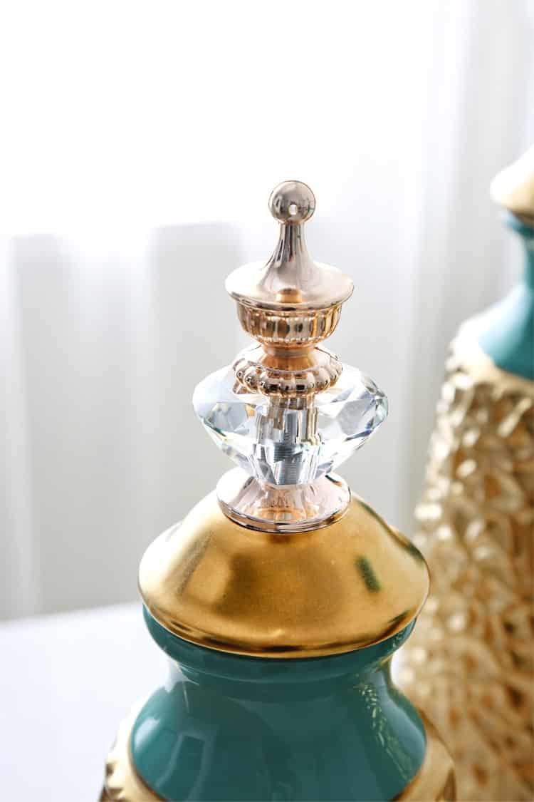 European Ceramic Crystal Cover Wrinkled Gold Vase Ornaments Gold Plated Decorative Jars For Home Living Room Desk Porcelaim Vase