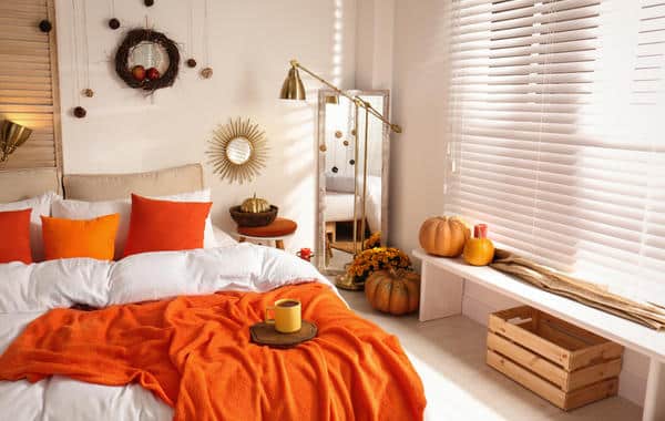 أفكار تزيين الخريف في غرفة النوم