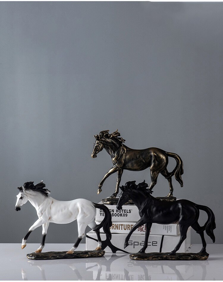 Retro Resin Horse Statue Sculpture Home Decor Accessories Living Room Decoration Desk Ornaments Lucky Success Animal Gift