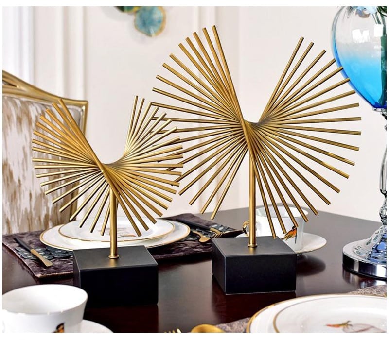 European Golden Abstract Sculpture Metal Crafts Retro Statues Art Ornaments Desktop Home Decoration Wedding Business Gifts