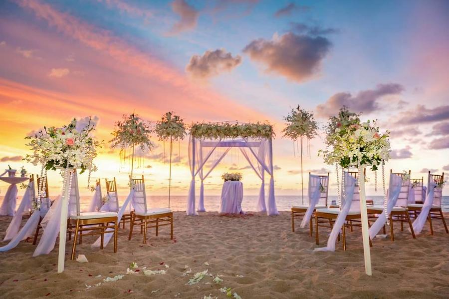 أفكار فريدة لحفل زفاف على الشاطئ